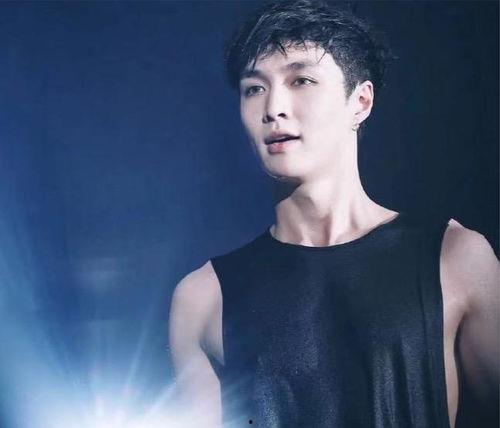 娱乐八卦爆料张艺兴看美女,现场互动引粉丝尖叫  第3张 娱乐八卦爆料张艺兴看美女,现场互动引粉丝尖叫  第3张